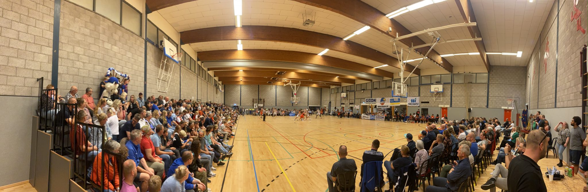 Donar speelt in volledig UITVERKOCHTE Wildervanckhal